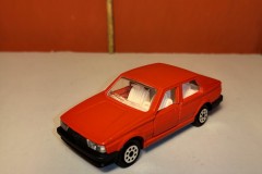 Alfa 75 - Majorette Made in France - scala 1/55