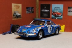 Alpine Renault A110 1800 - Rallye Monte-Carlo 1973 - Andruet-"Biche" - scala1/43