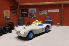 Aston Martin DB3S - Dinky Toys replica - scala 1/43