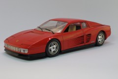 Ferrari testarossa (1984) - Burago ( Made in Italy) - scala 1/18