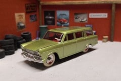 Fiat 1800 Station Wagon - Dinky Toys replica - scala 1/43