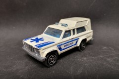 Jeep Cherokee Ambulance - Majorette scala 1:64 Made in France