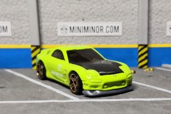 Mazda RX-7 '95 - Hot Wheels 2018 - scala 1/64