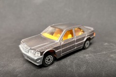 Mercedes 190 E 2.3 16 - Majorette (Made in France) - scala 1/59