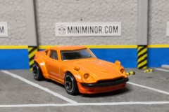 Datsun 240Z "Custom" - Hot Wheels 2017 - scala 1/64