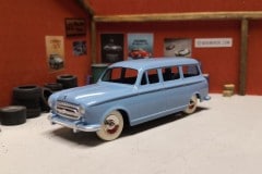 Peugeot 403 Familiale - Dinky Toys replica - scala 1/43