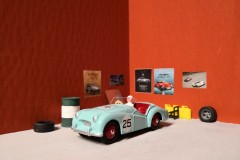 Triumph TR2 Sports -Dinky Toys replica - scala 1/43